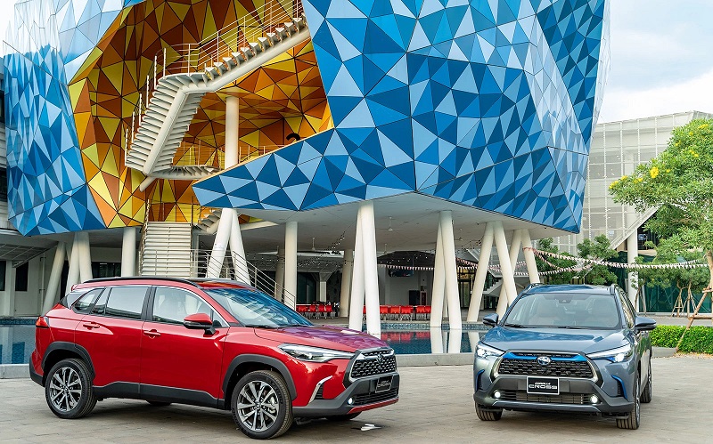 2 mẫu xe Toyota Cross 2023