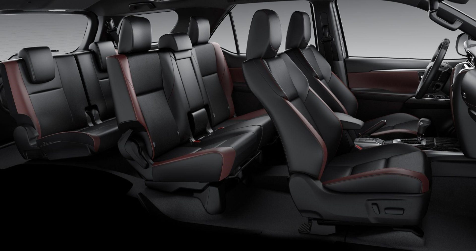 Khoang ghế ngồi số chỗ ngồi Toyota Fortuner 2023