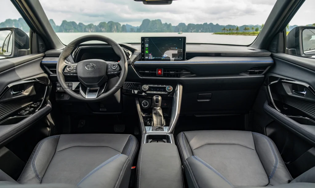 nội thất Toyota Yaris Cross 2024 
