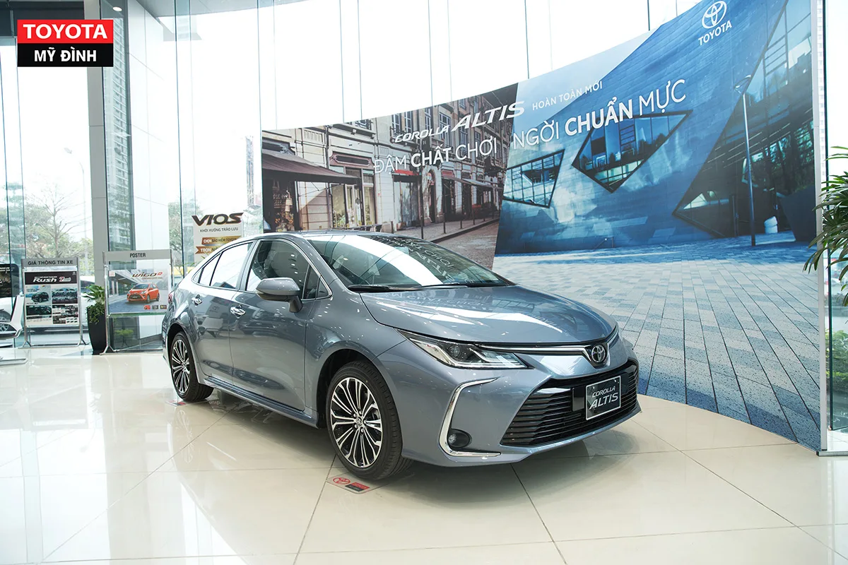 Xe Corolla Altis 2023 tại Toyota Mỹ Đình