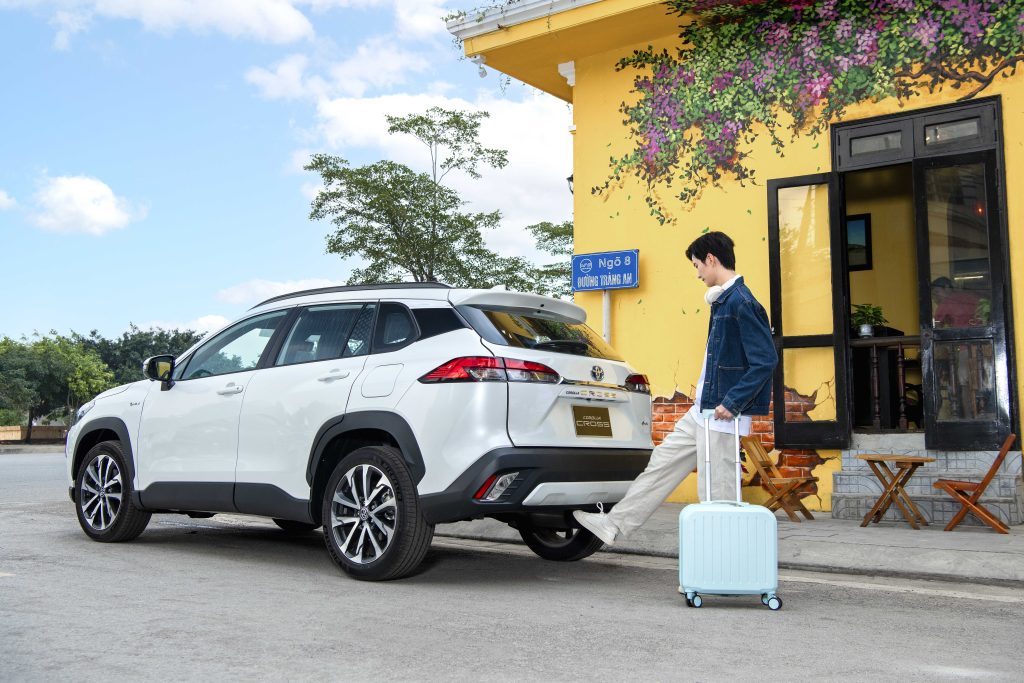 Trải Nghiệm Lái Thử Toyota Corolla Cross HEV khách hàng nói gì
