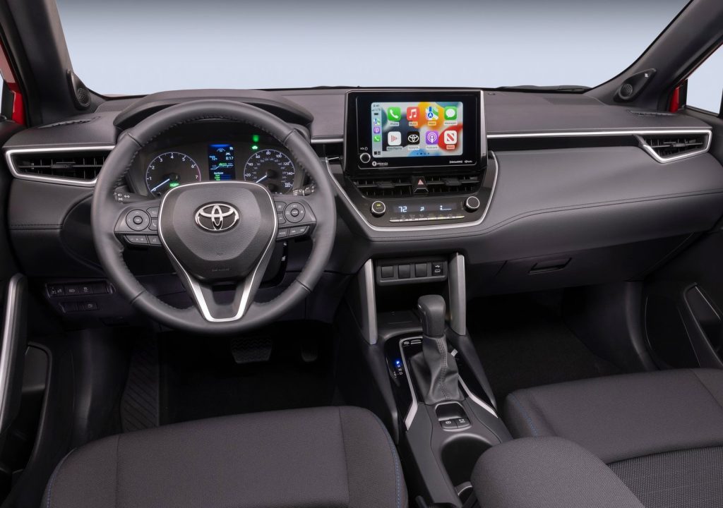 nội thất màu đen xe Toyota Corolla Cross 2023