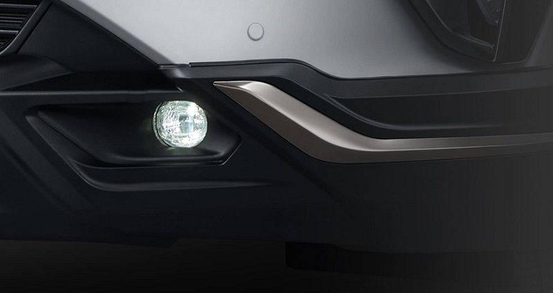 đèn xe trước Innova Venturer 2022 màu bạc