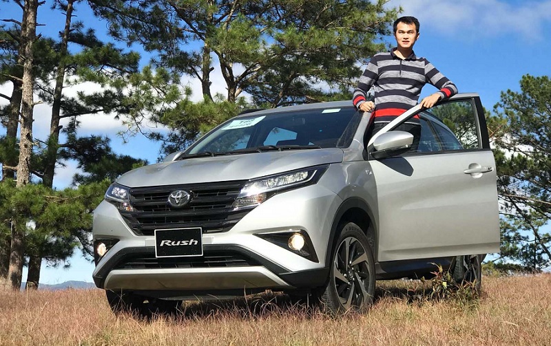 ưu đãi mua xe Toyota Rush vào tháng 01/2022