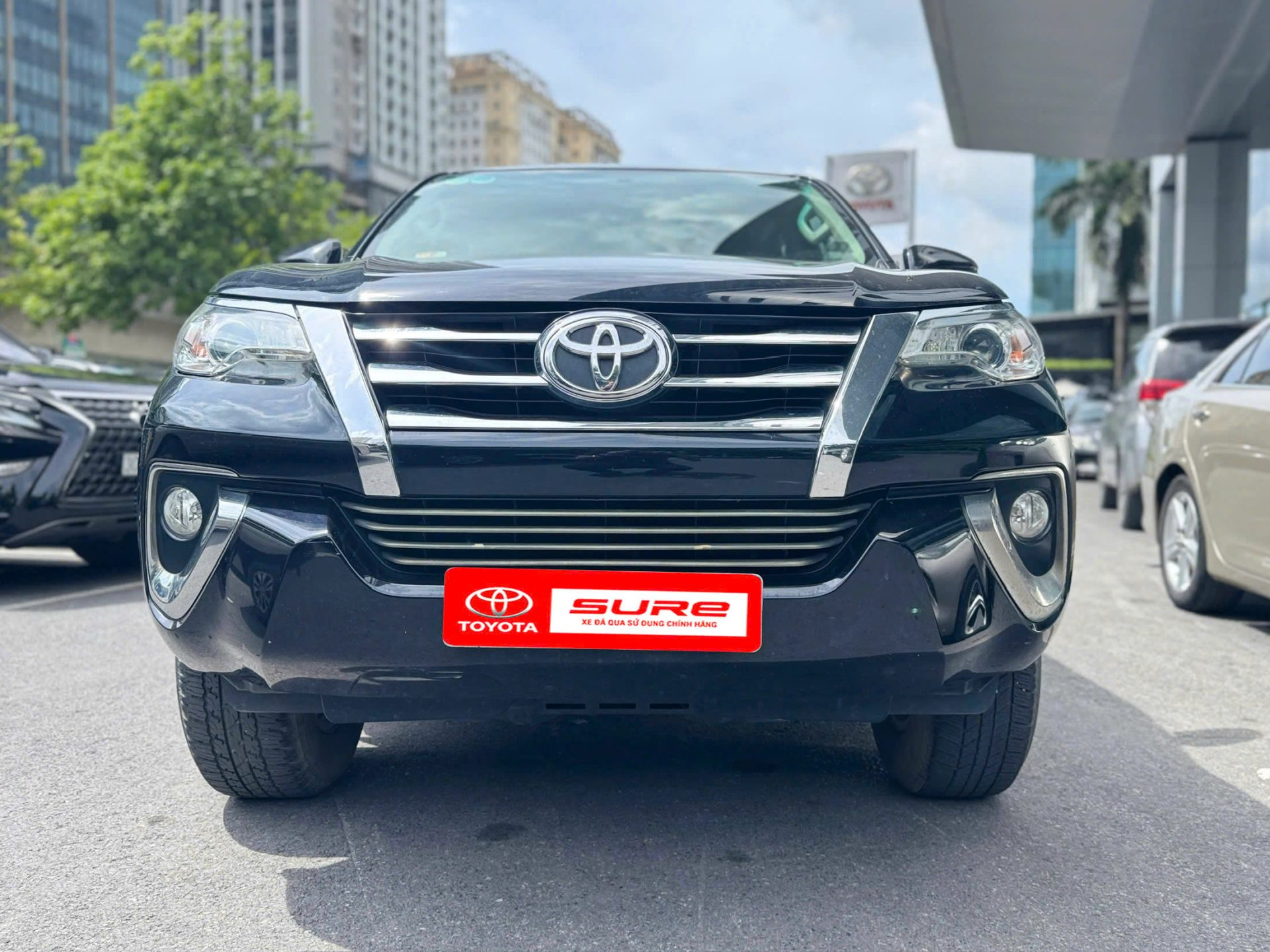 TOYOTA FORTUNER 2.7V 2017
