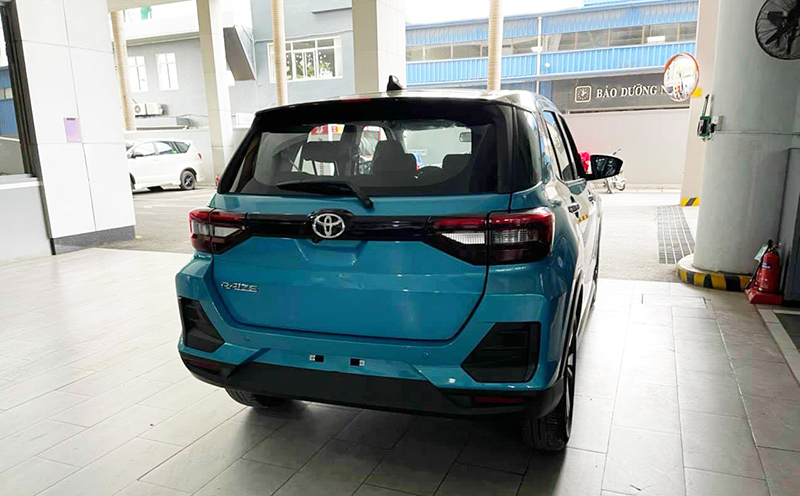 đuôi xe Toyota Raize 2023