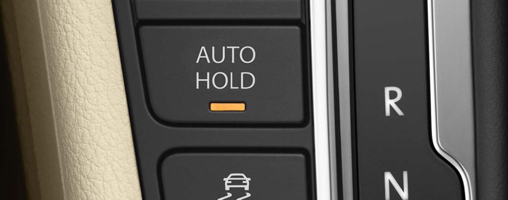 chức năng auto hold trên xe Toyota