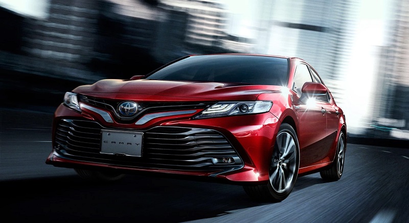 xe Camry 2023 2.5Q màu đỏ