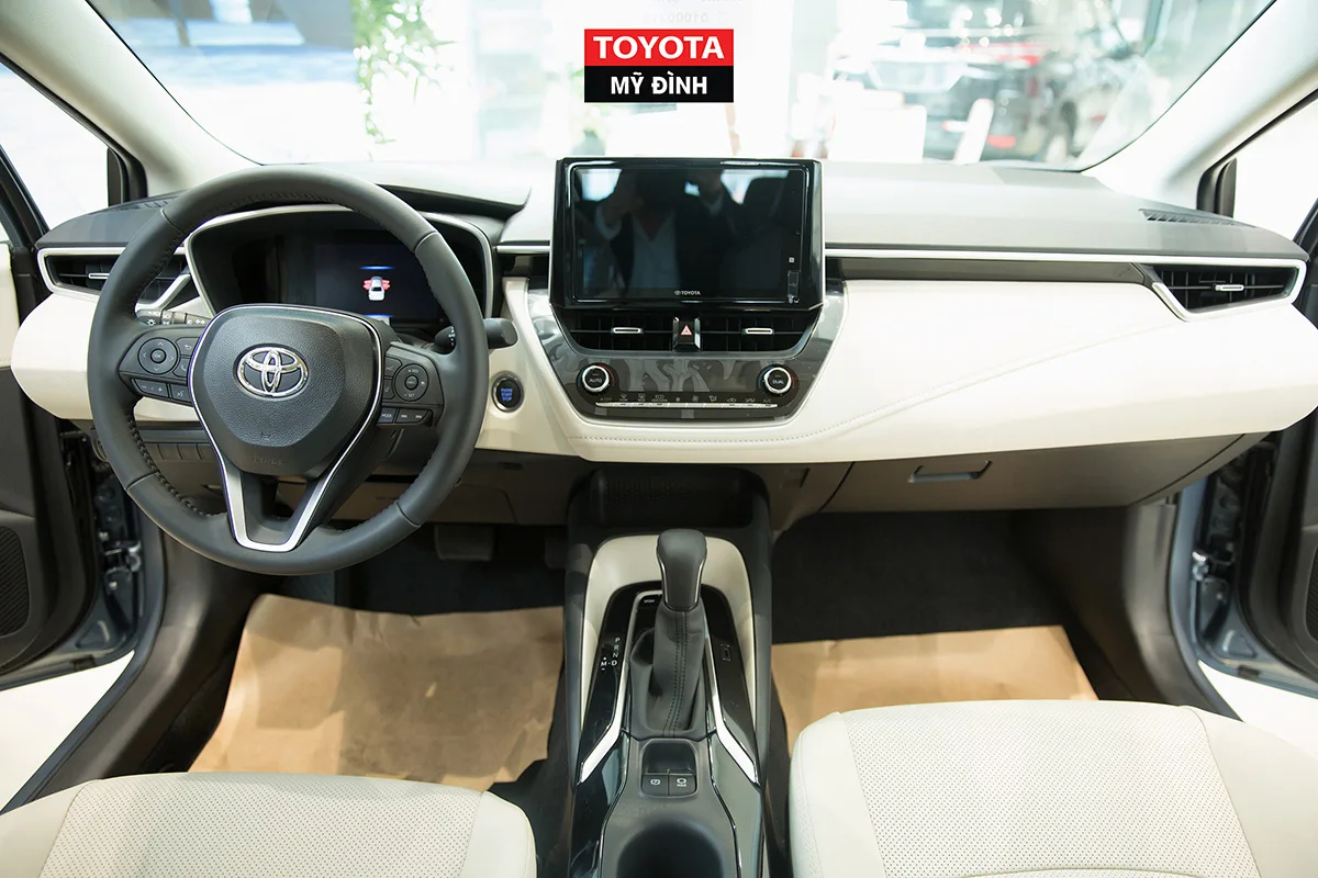 Nội thất ghế lái xe Corolla Altis 2023