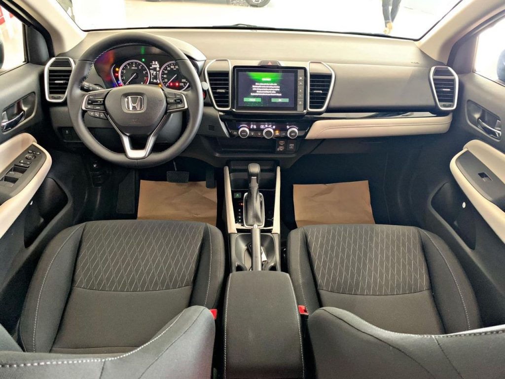 nội thất ghế lái honda city