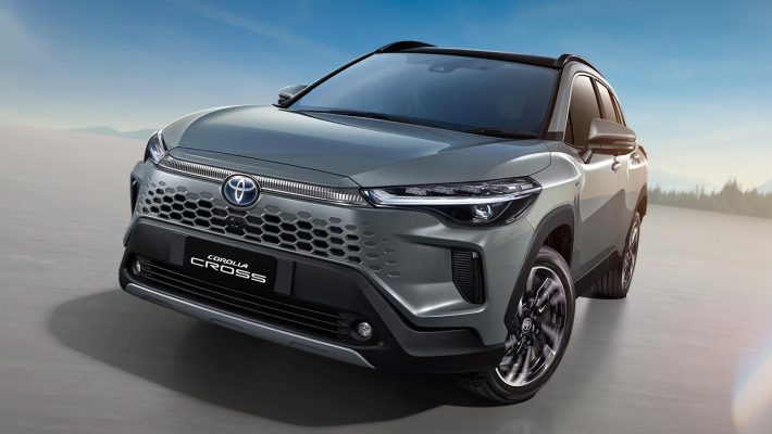 xe Toyota Cross bản 1.8G màu xám đen
