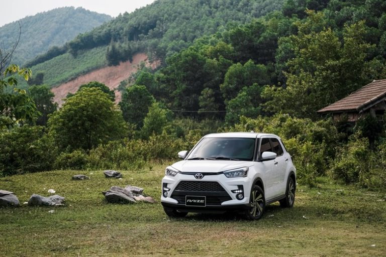 Toyota Raize màu trắng ngọc trai Giá bán, hình ảnh và thông số