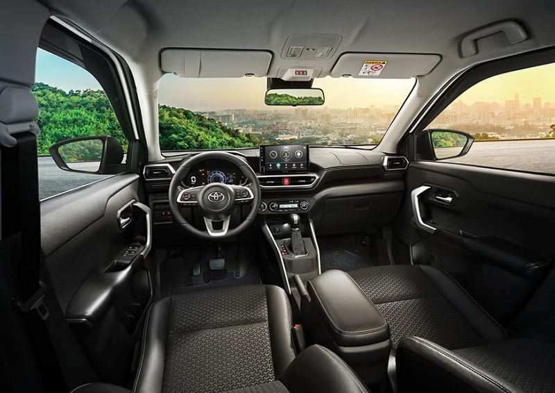 nội thất ghế trước xe Toyota Raize 2022 