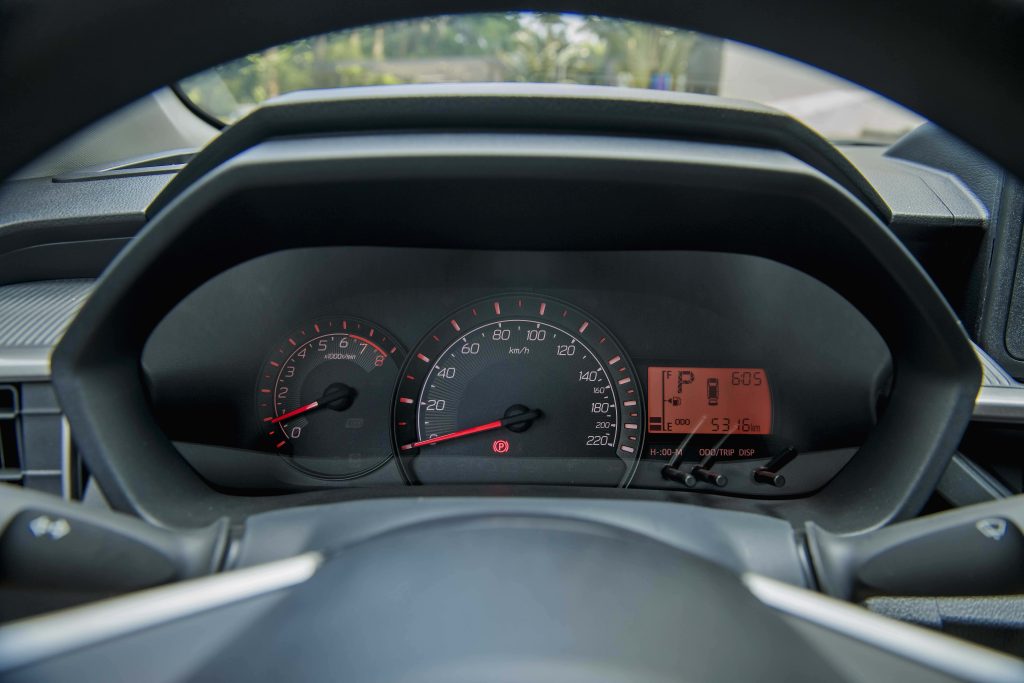 hộp số Toyota Wigo 2023 đỏ 
