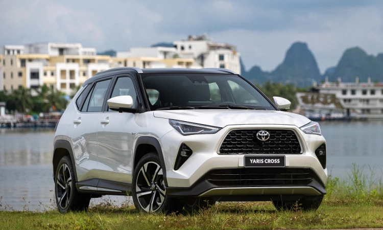 Yaris Cross Trắng