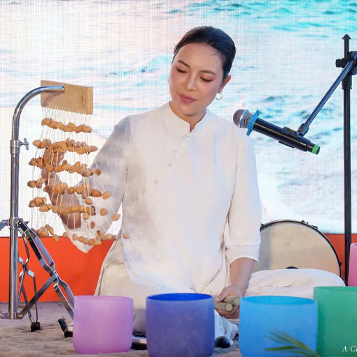Ms. Tuyết Mai